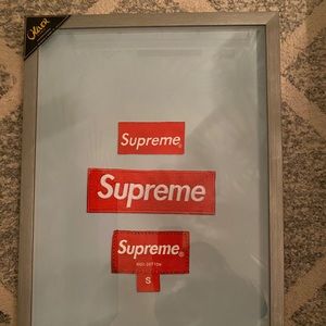 OLIVER GAL SUPREME PICTURE